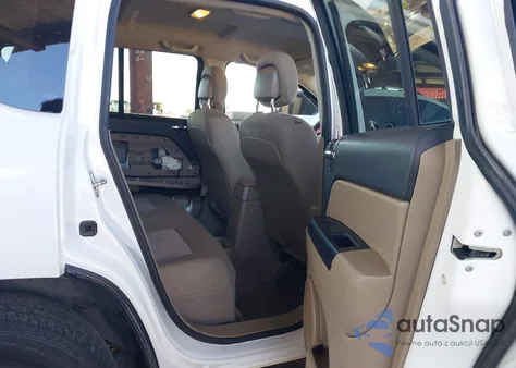 2014 Jeep Compass Sport из США, поврежденный, VIN 1C4NJCBA0ED602424